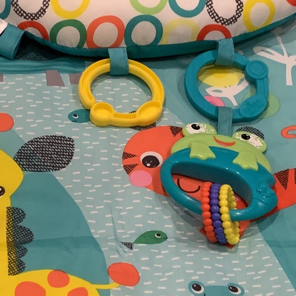 Bright Stars Play mat for Babies with Pillow for Tummy Time and Toys - Picture 3 of 5